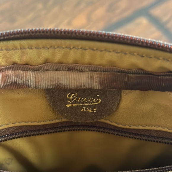 Vintage 1980’s Authentic Gucci Handbag - Picture 3 of 9